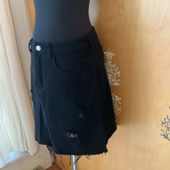 NEW Black Denim Frayed Mini Skirt - Picture 5 of 15